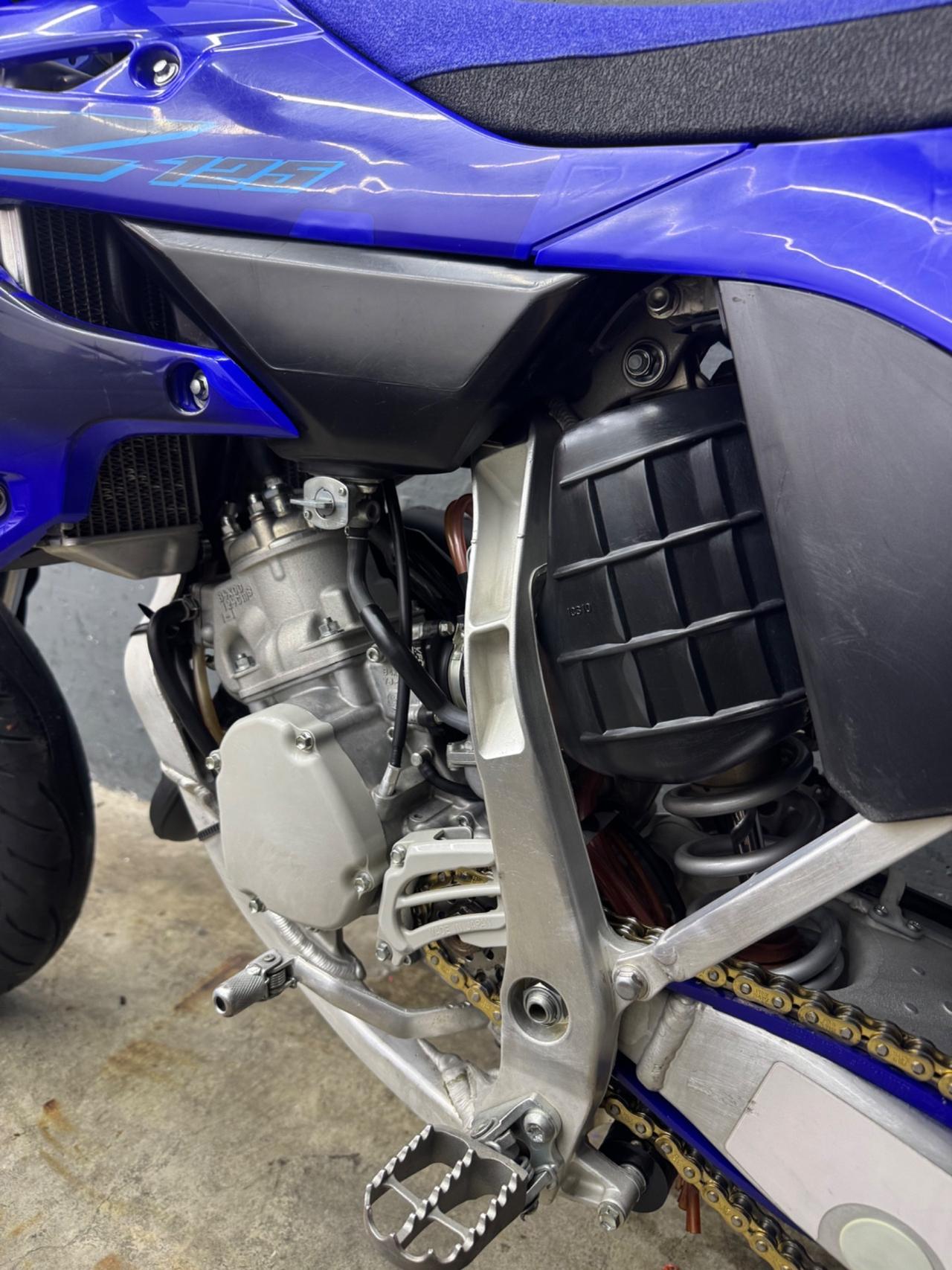 Yamaha YZ 125
