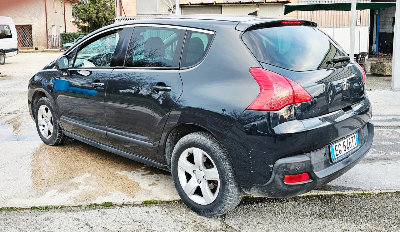 Peugeot 3008 1.6 e-HDi 112CV cambio robotizzato S.&S. Business