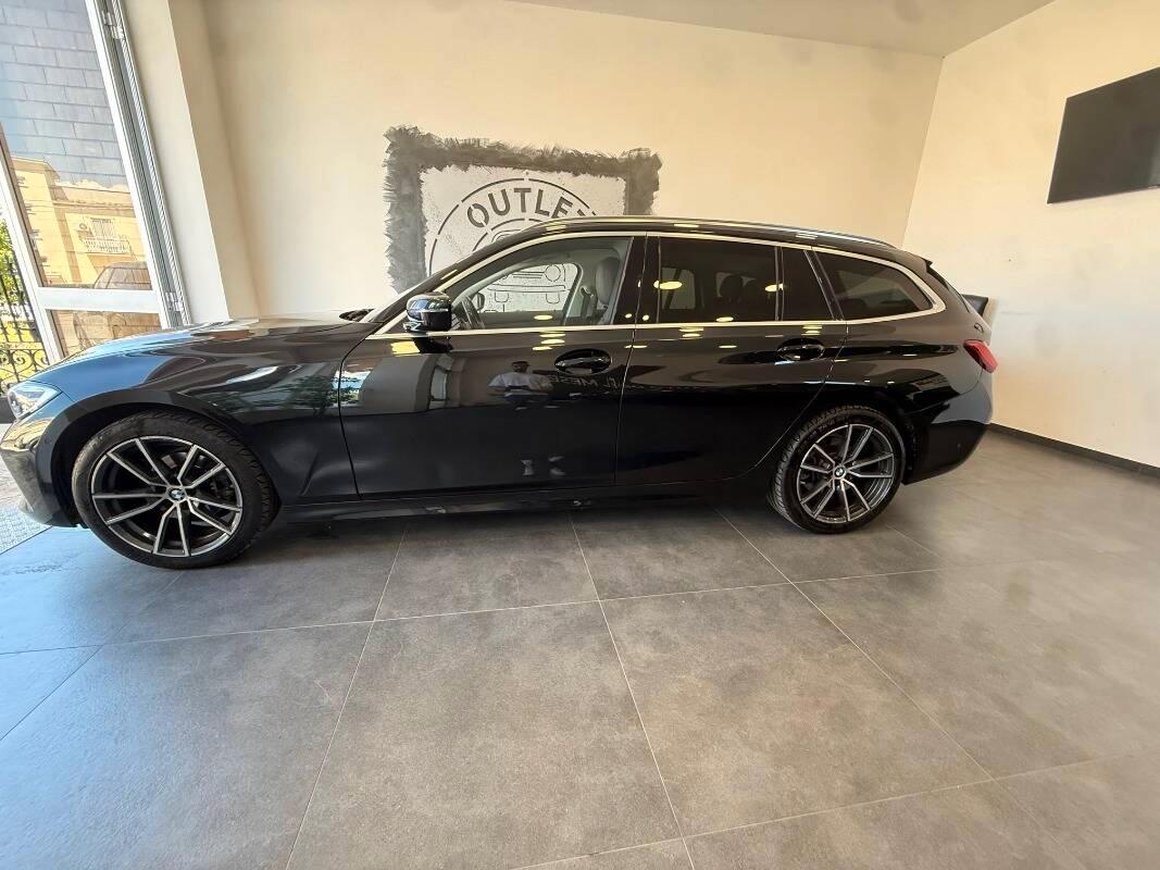BMW Serie 3 Touring 318d Luxury auto