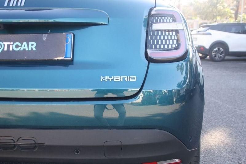 FIAT 600 1.2 Hybrid 110cv La Prima
