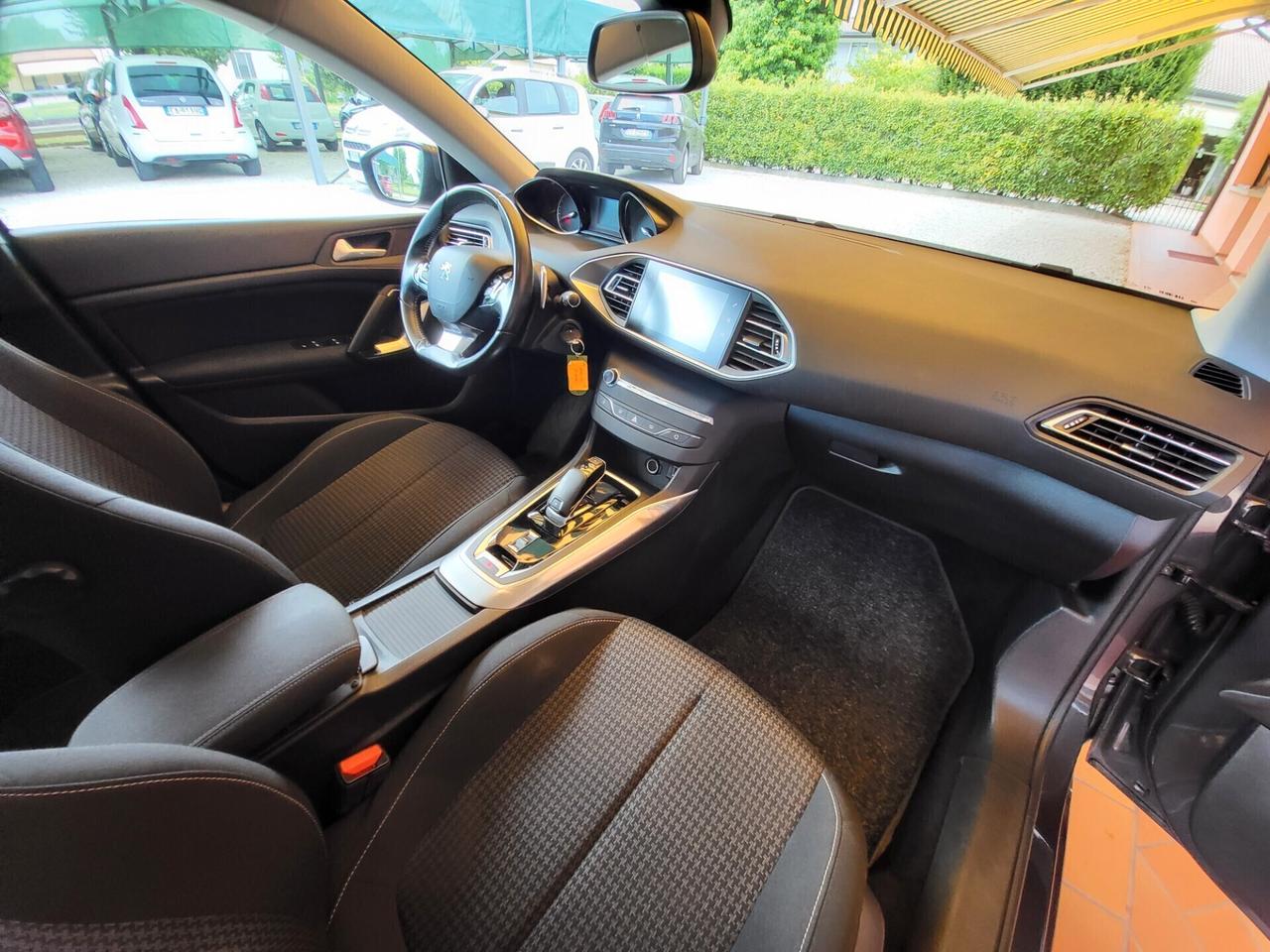 Peugeot 308 BlueHDi 130 S&S EAT8 SW Business
