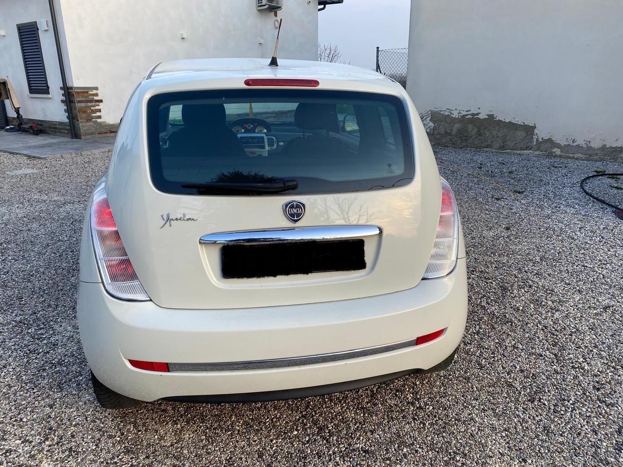 Lancia Ypsilon 1.2 69 CV Elle