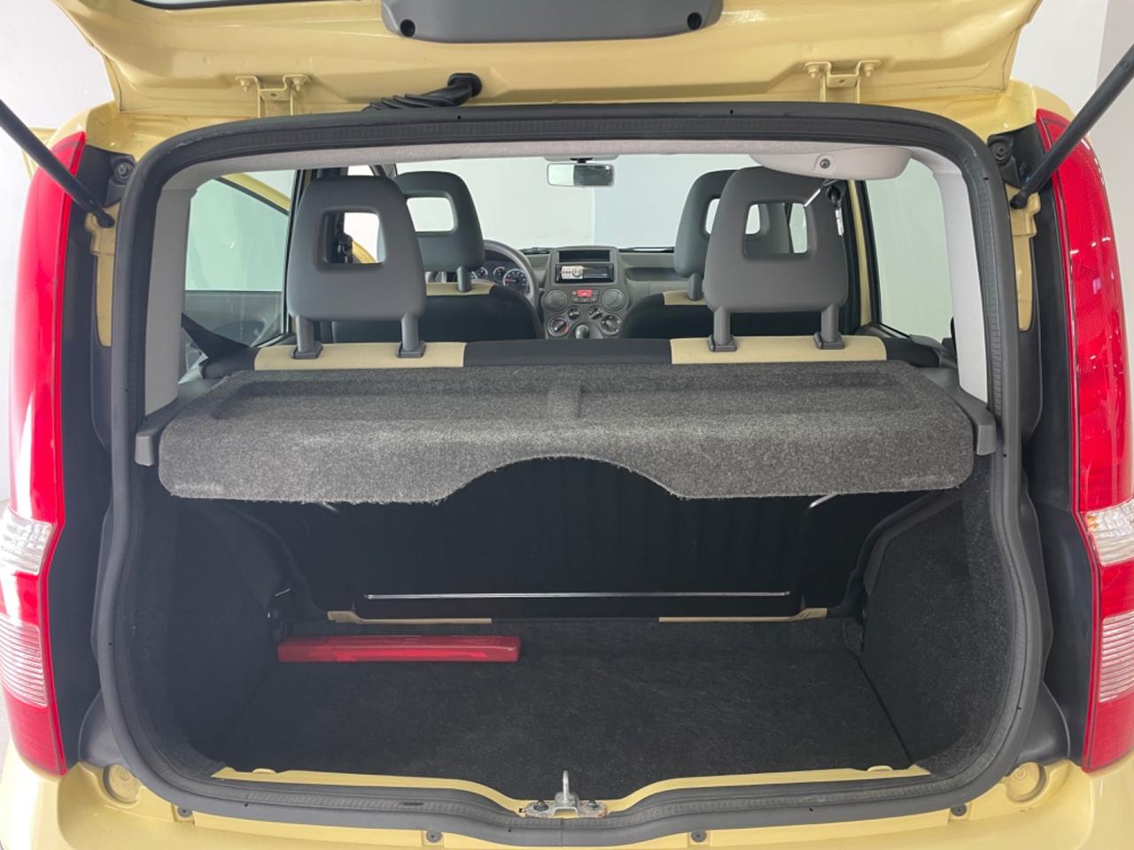 Fiat Panda 1.2 69 cv Dynamic km 57.000 Pari al nuovo