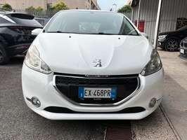 Peugeot 208 PureTech 82 5 porte Allure