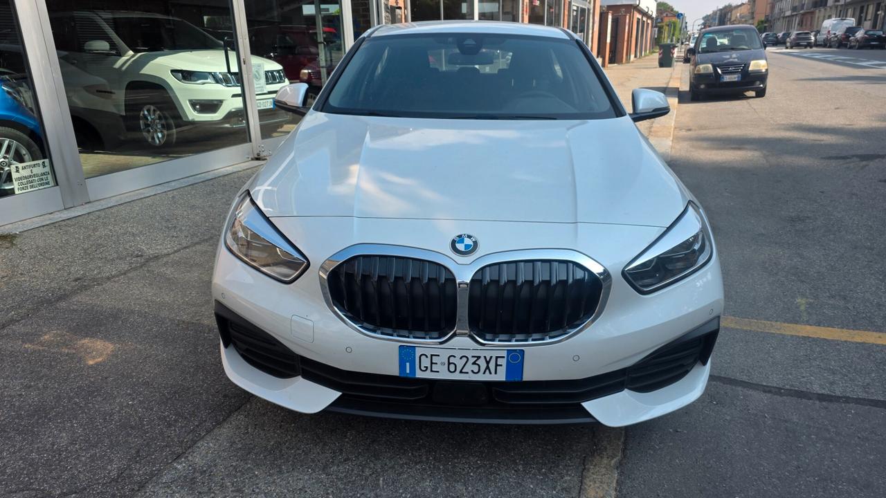 Bmw 116 116d 5p. Business Advantage