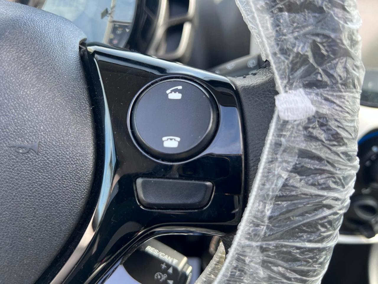 Peugeot 108 PureTech 82 5 porte Allure TOP!