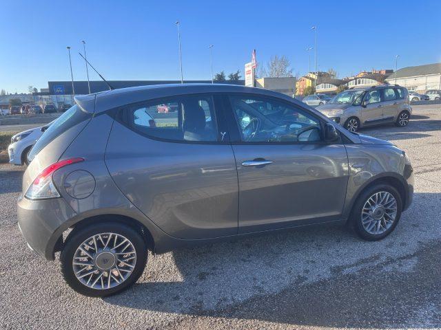 LANCIA Ypsilon 1.2 69 CV 5 porte S&S Silver