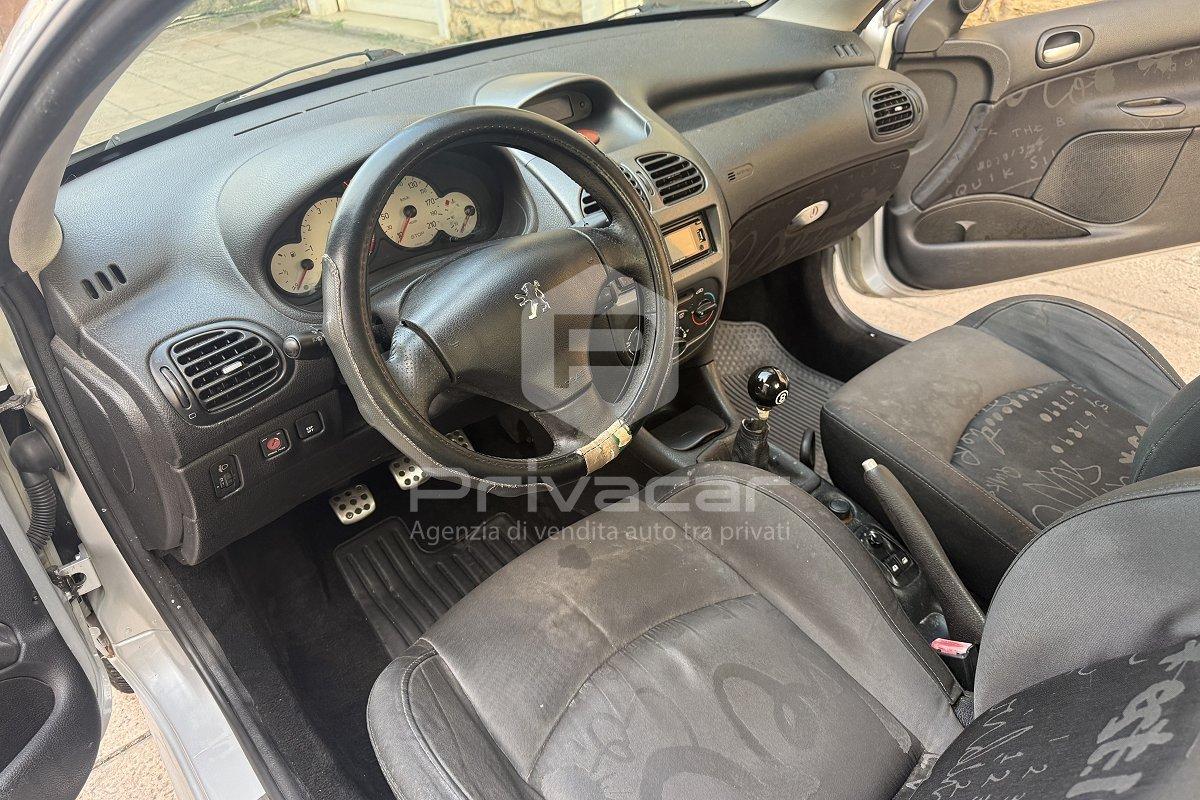 PEUGEOT 206 1.6 16V CC Enfant Terrible