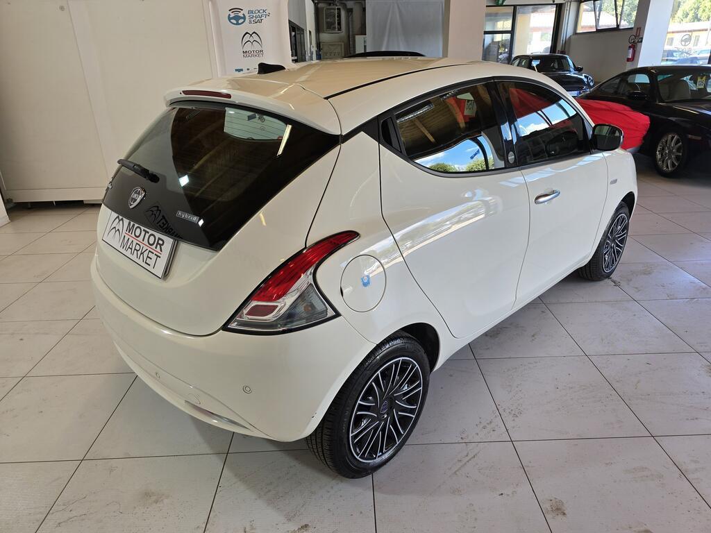 Lancia Ypsilon 5 Porte 1.0 FireFly Hybrid Gold