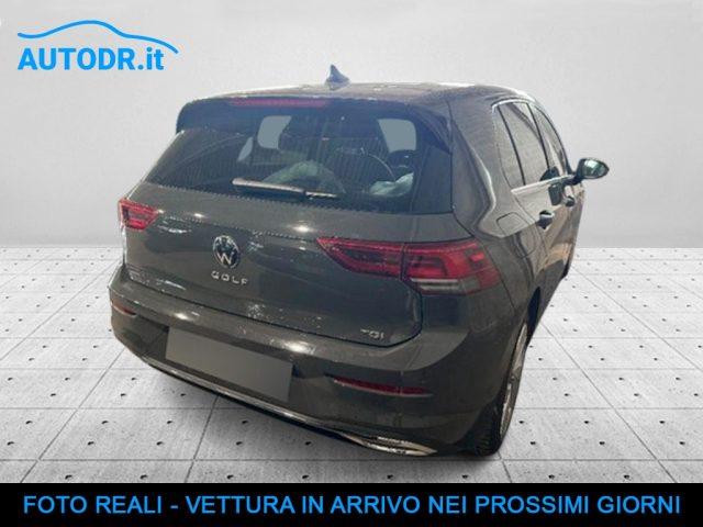 VOLKSWAGEN Golf 1.5 TGI 130cv DSG STYLE Fari IQ.Light, ErgoActive