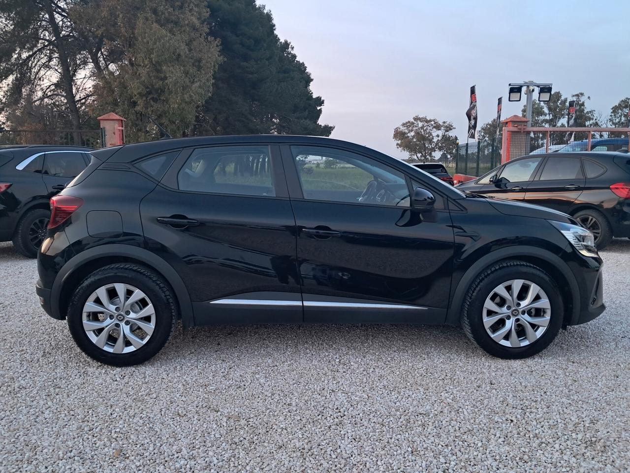 Renault CAPTUR 1.5 DCI 115CV-FULL LED*NAVI*RADAR