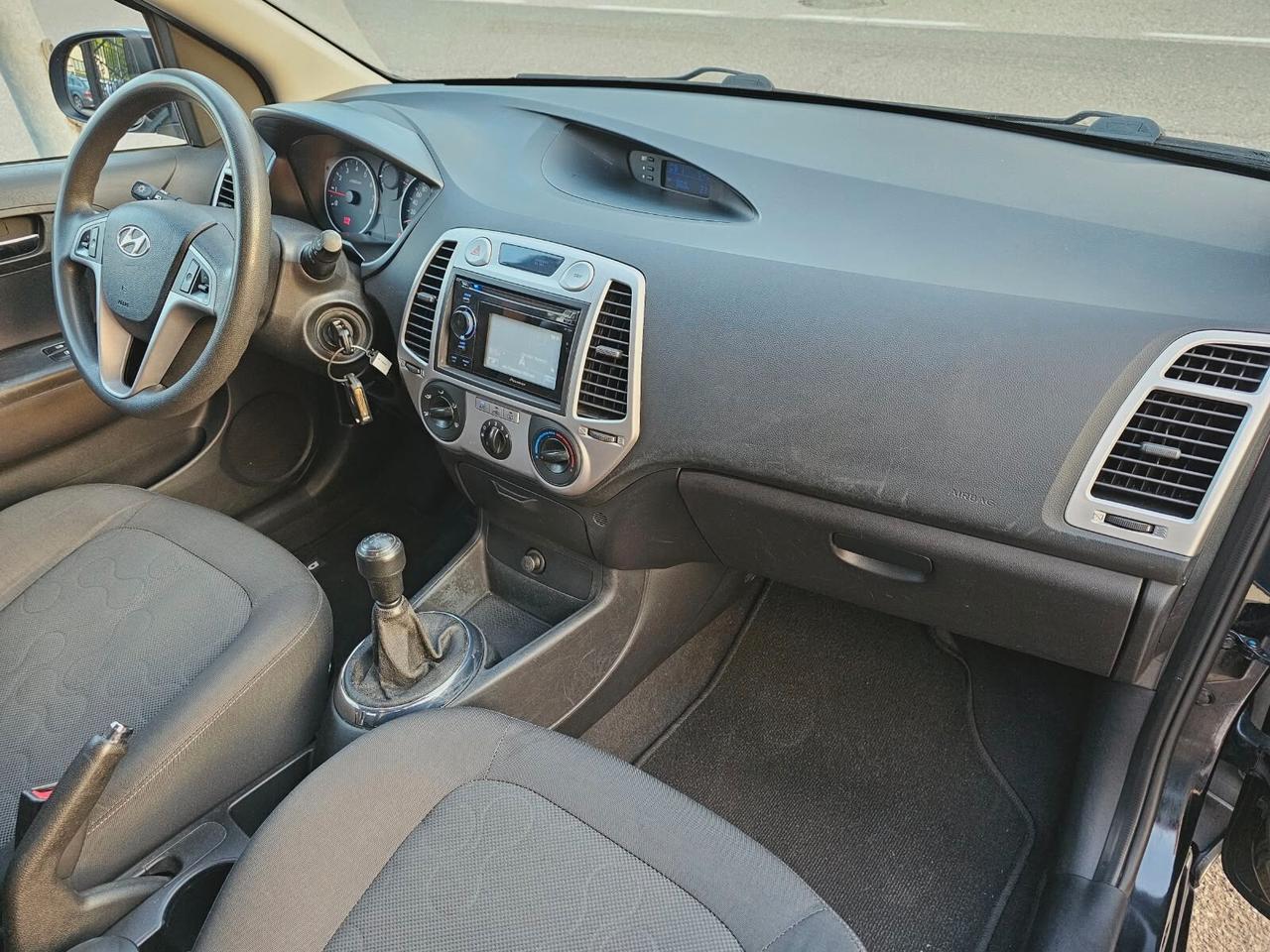 Hyundai i20 1.2 75cv Comfort*Clima*Cerchi*Navi*Neopatentati