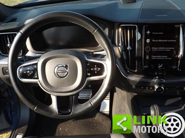 VOLVO XC60 allestimento R-design ben tenuta e manutentata
