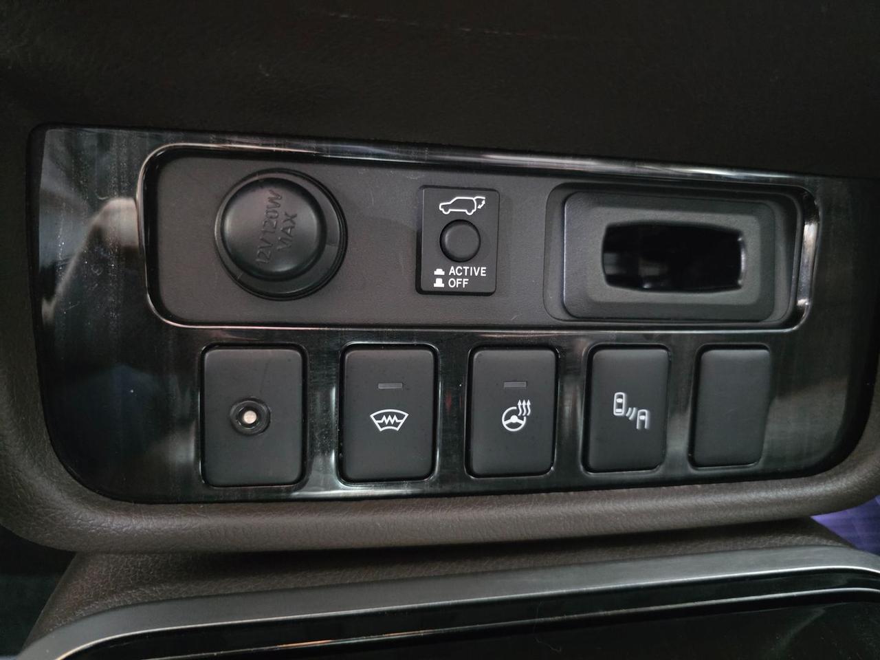 Mitsubishi Plug-in Hybrid Outlander Diamond #8868