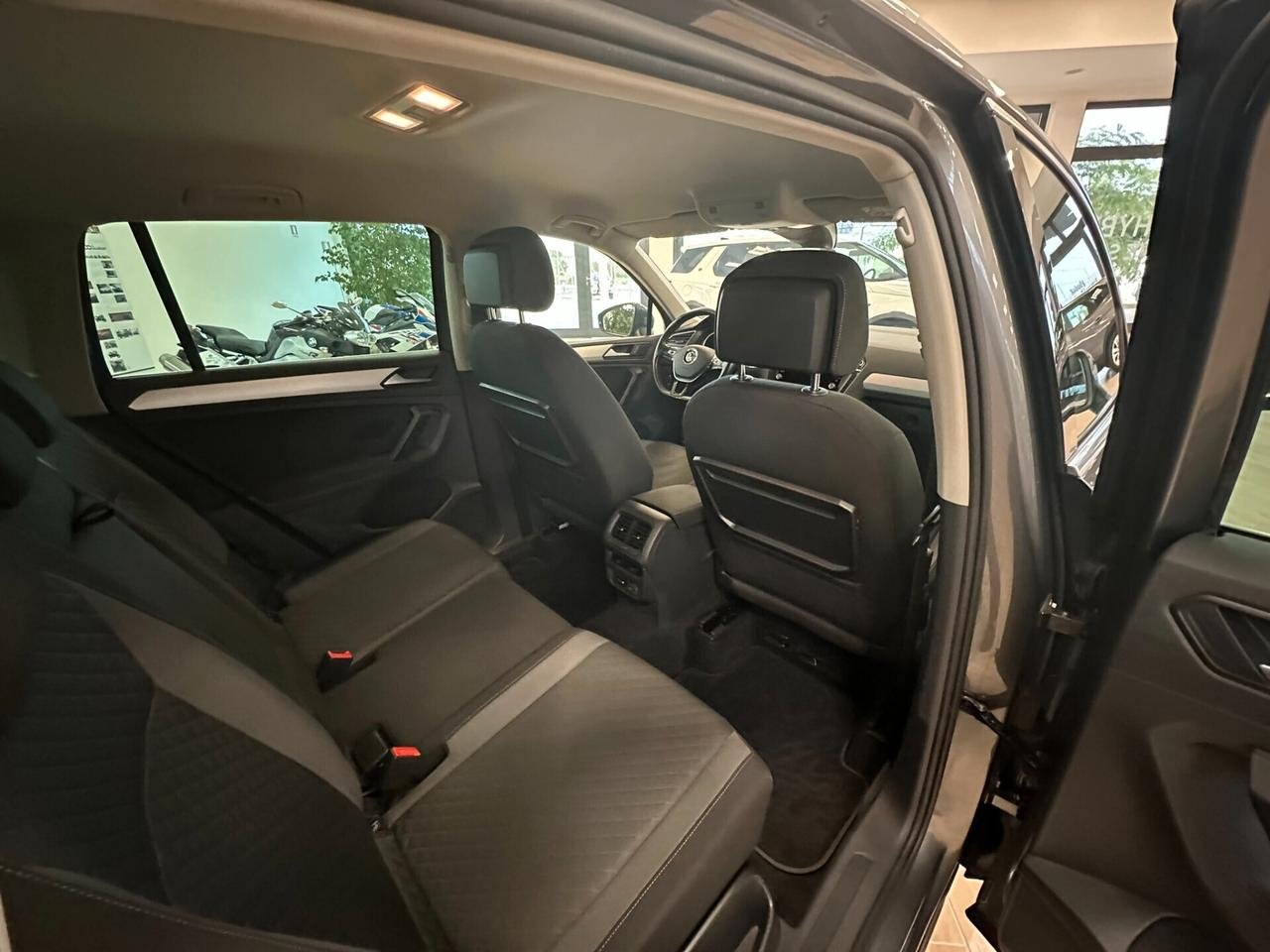 Volkswagen Tiguan 2.0 TDI SCR DSG Business BlueMotion Technology