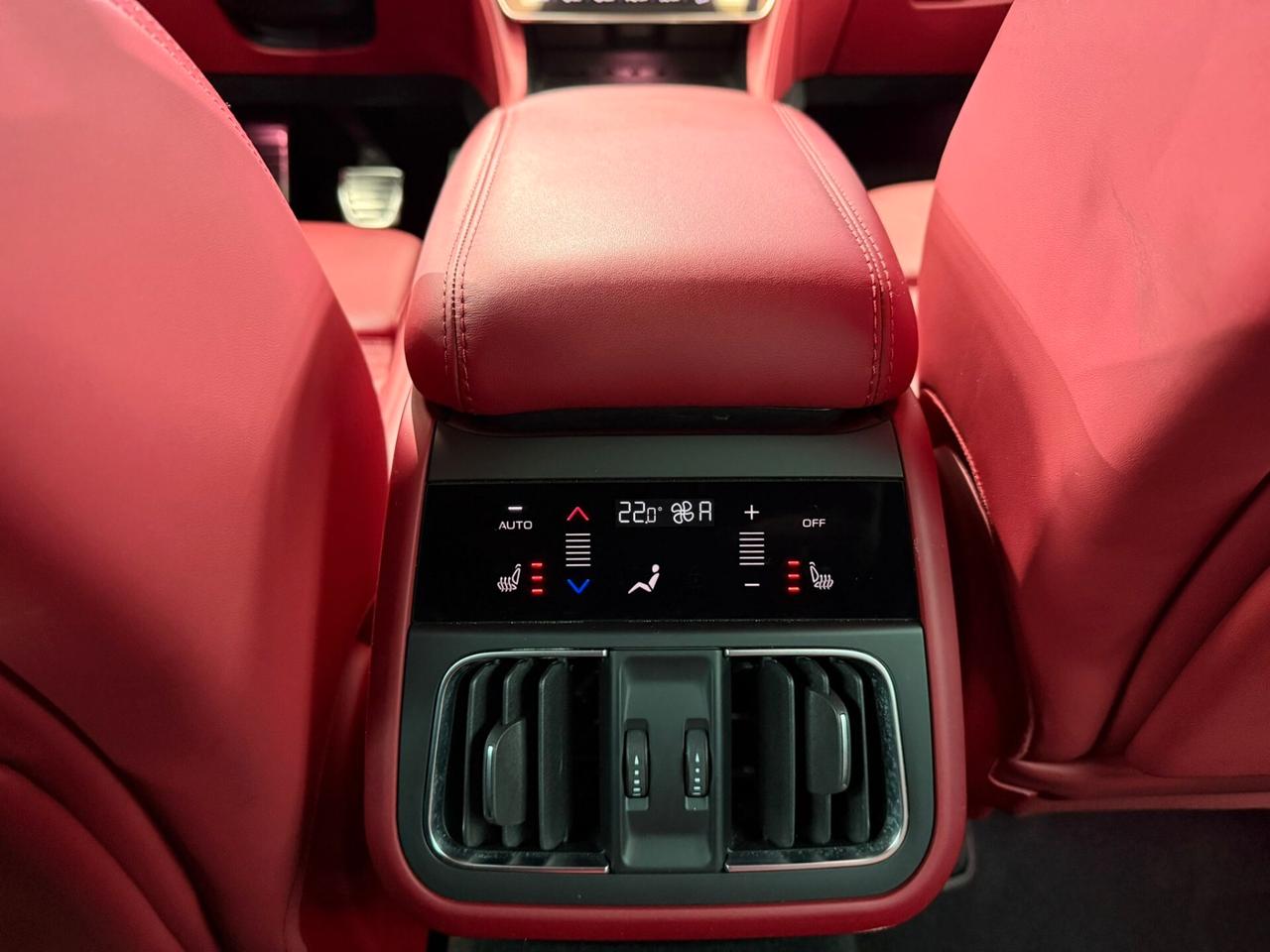 Maserati Grecale V6 530 CV AWD Trofeo (367)