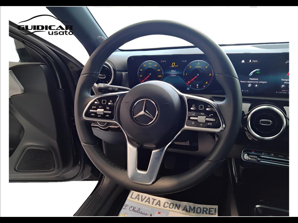 Mercedes-Benz Classe A - W177 2018 - A 180 d Sport Night edition