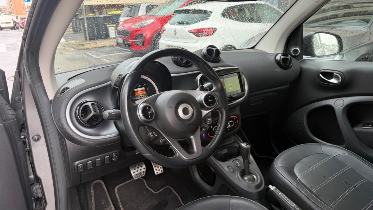 Smart ForTwo 90 0.9 Turbo BRABUS Style LED NAVI PELLE JBL CERCHI 17 SEDILI RISCALDATI PDC