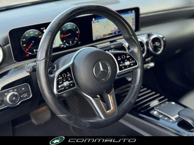 MERCEDES-BENZ A 180 d Automatic Sport