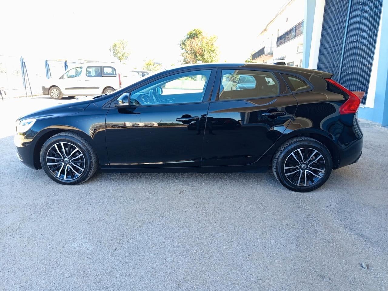 Volvo V40 D2 Business Plus