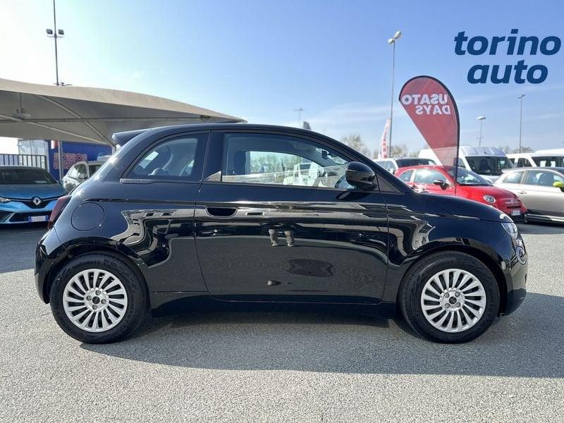 FIAT 500 Action Berlina