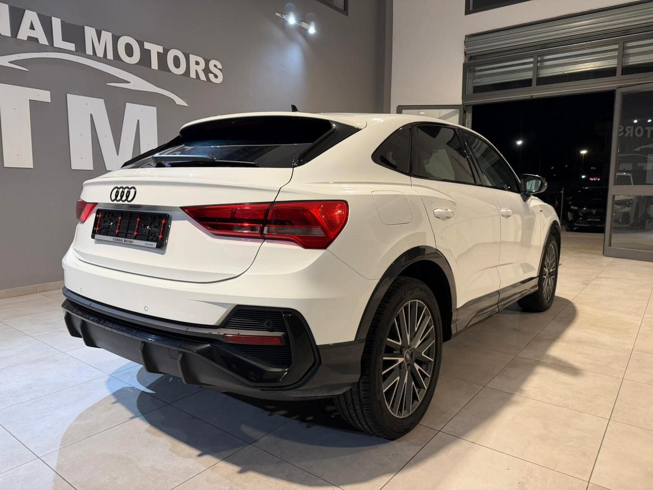 Audi Q3 SPB 35 TDI S line edition