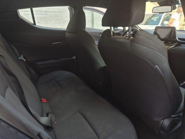 TOYOTA C-HR 1.8 Hybrid E-CVT Active