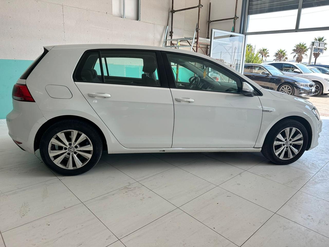 Volkswagen Golf 1.4 Benzina\Metano Highline 2014