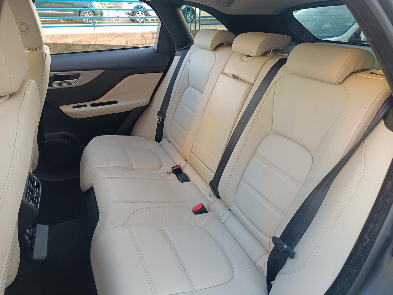 Jaguar F Pace 2.0d Prestige 2017, MOTORE NUOVO