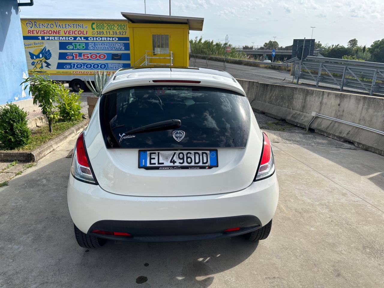 Lancia Ypsilon 1.3 MJT 16V 95 CV 5 porte PLATINUM