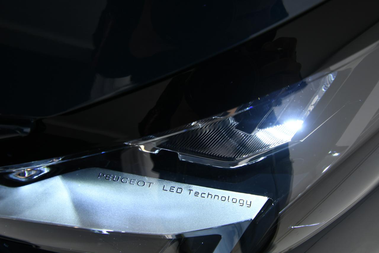 PEUGEOT 5008 1.5 bluehdi Allure Pack s&s 130cv eat8 CAMERA+APP CONNECT