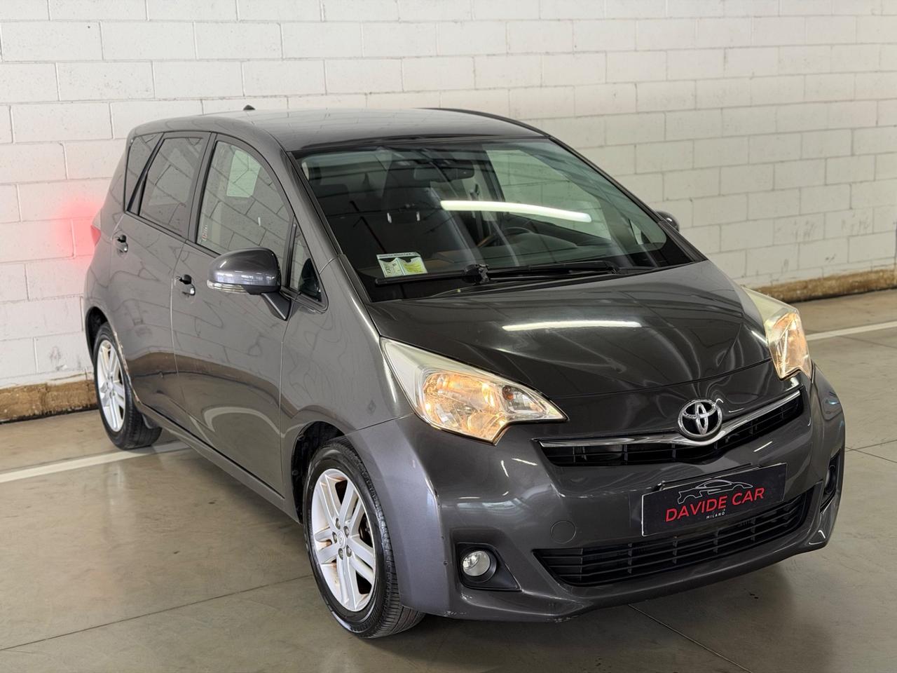 Toyota Verso-S 1.3 MT Active