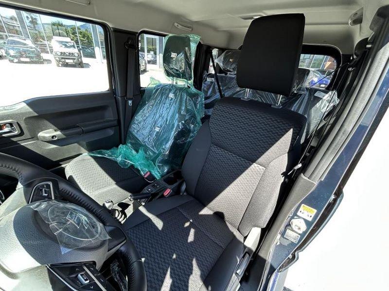 Suzuki Jimny 1.5 AT 5 PORTE 4 POSTI AUTOVETTURA PRONTA CONSEGNA