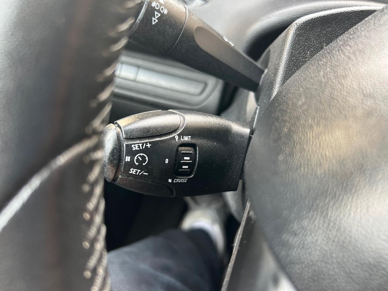 Peugeot 208 1.6 BlueHDi Allure