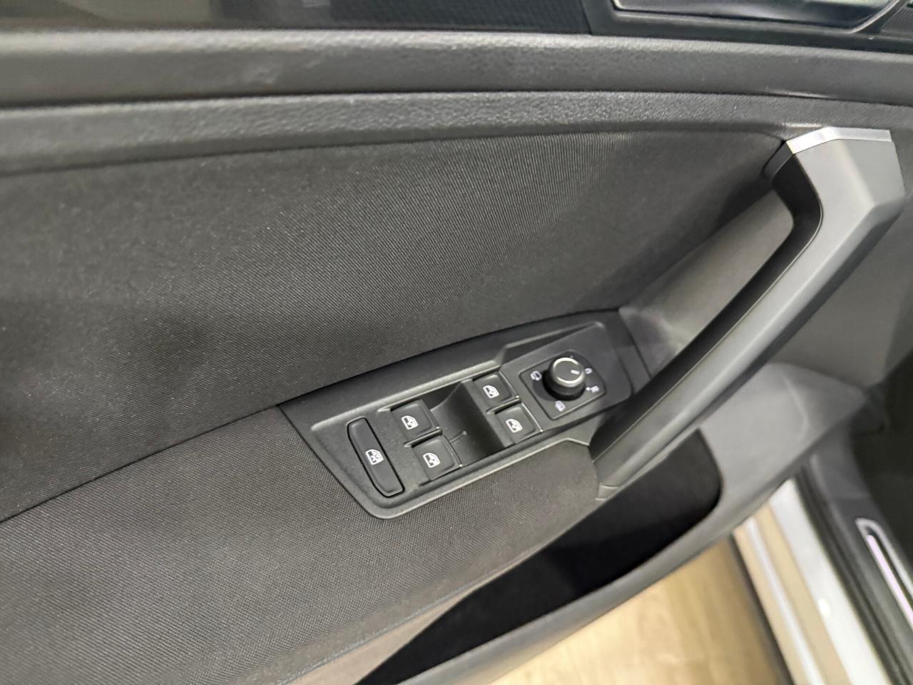 Volkswagen Tiguan 2.0 TDI 150 CV SCR DSG Elegance