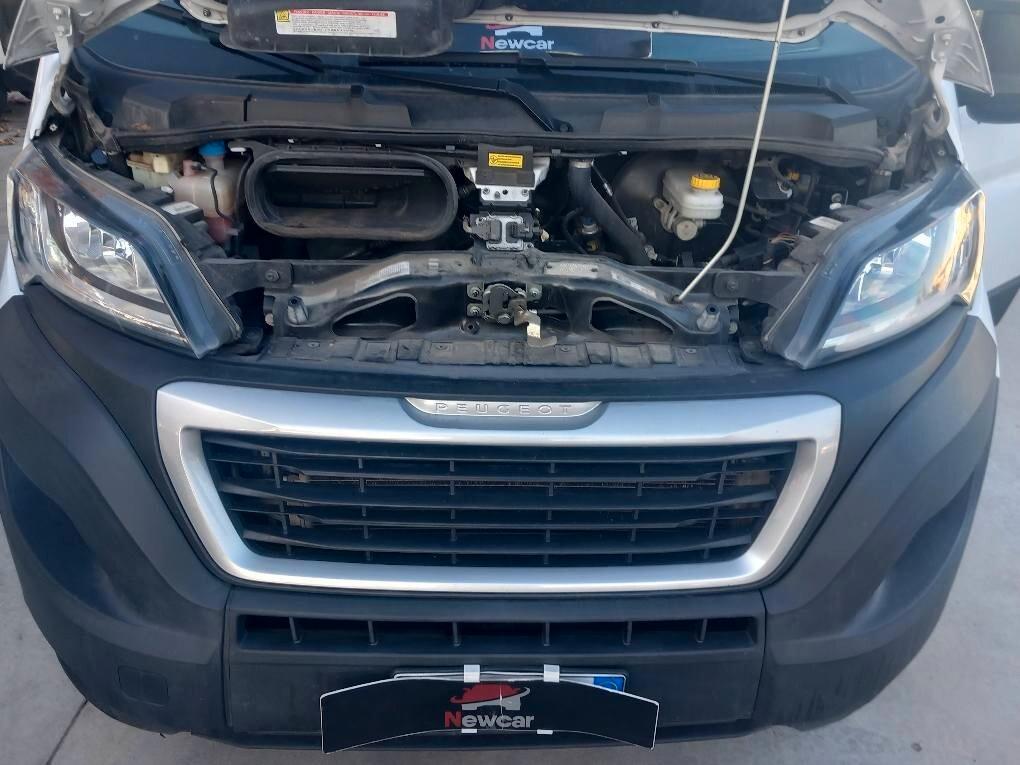 Peugeot Boxer 330 2.2 BlueHDi 140 S&S PC-TN Furgone