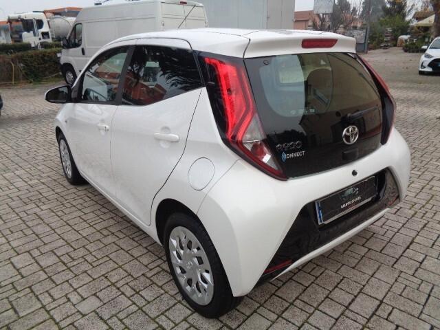 Toyota Aygo Connect 1.0 VVT-i 72 CV 5 porte x-play MMT AUTOMATICA
