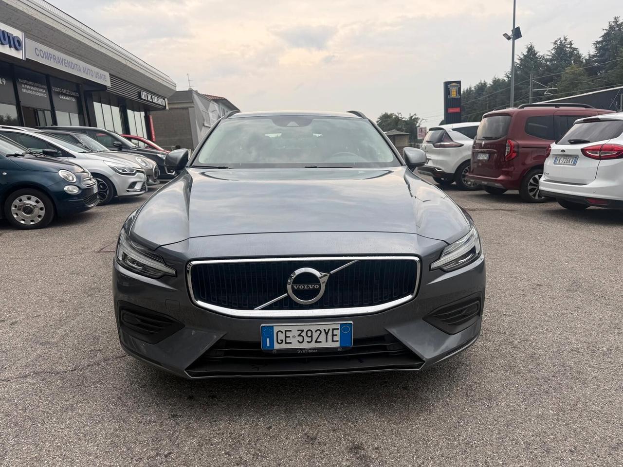 Volvo V60 B4 (d) Geartronic Momentum Business