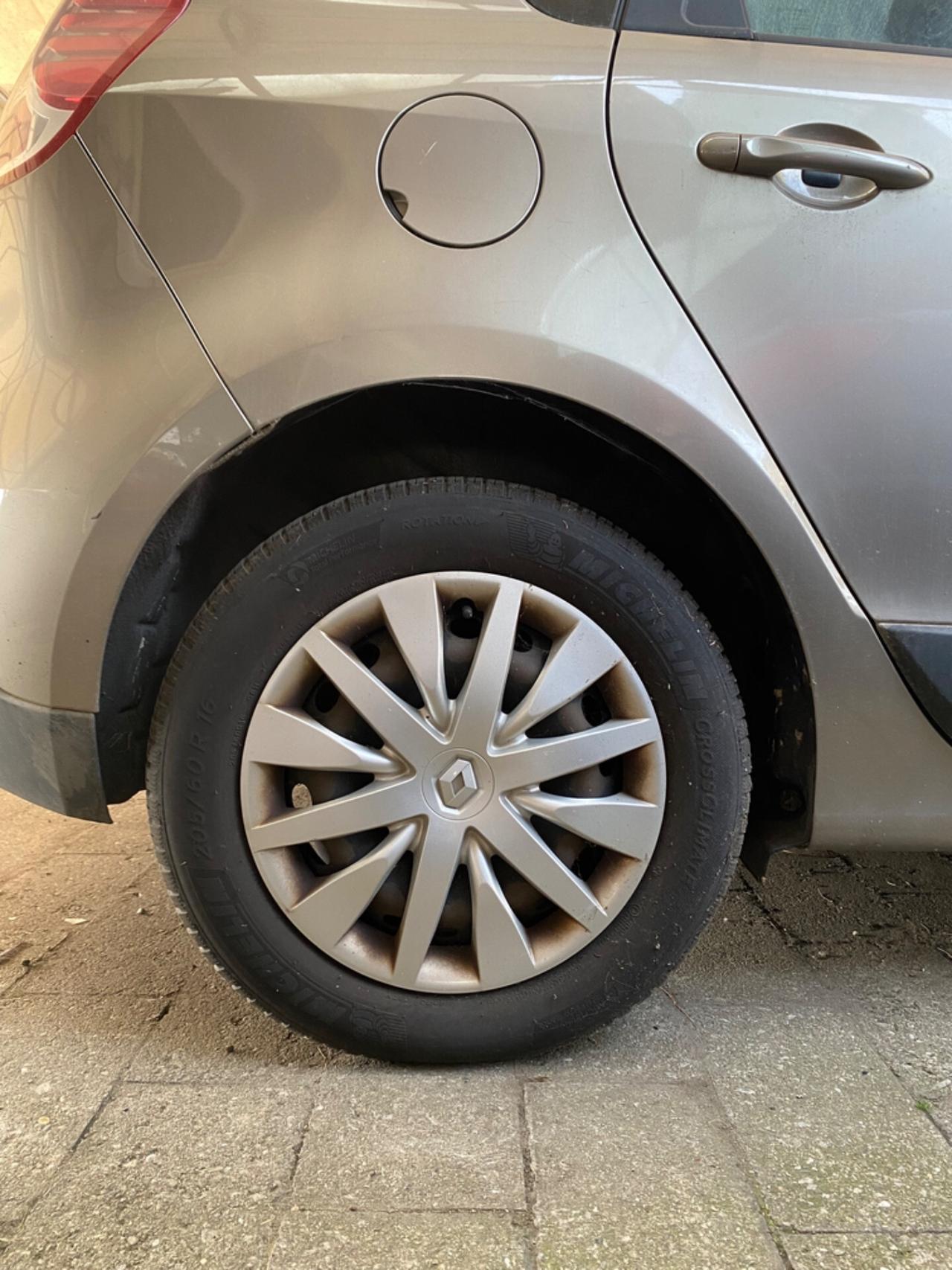 Renault Scenic Scénic X-Mod 1.5 dCi 110CV Luxe