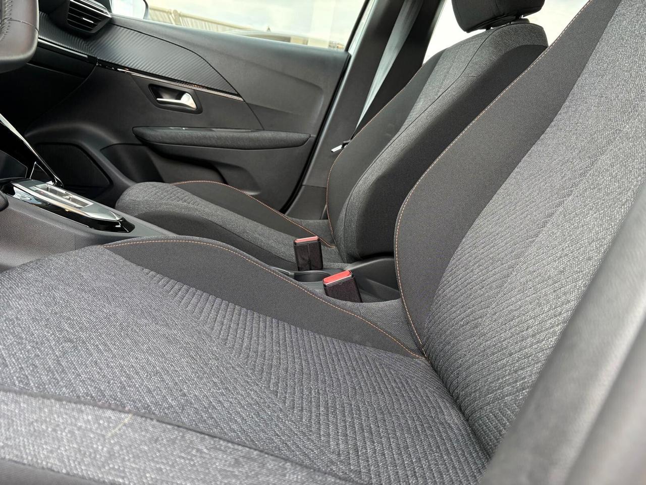 Peugeot 208 BUSINESS Hybrid 110 e-DCS6 SPOTICAR