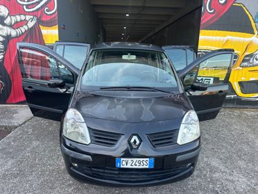 Renault Modus 1.2 benz 2005