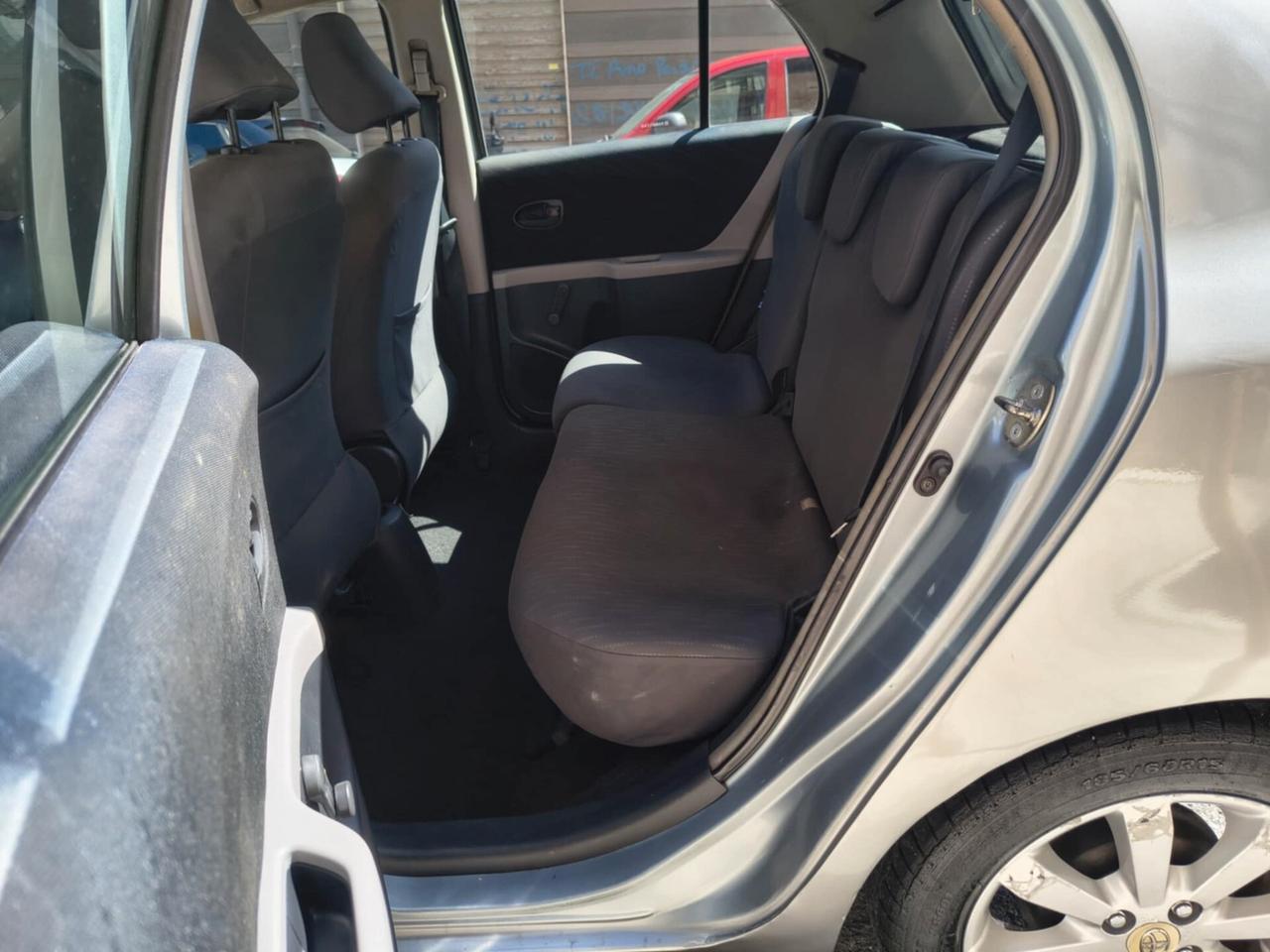 Toyota Yaris Verso 1.3i 16V cat Sol '03