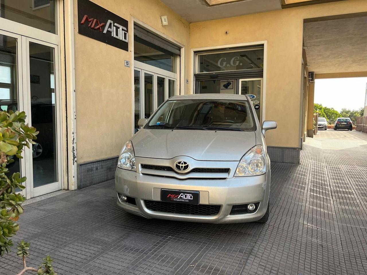 Toyota Corolla Verso 2.2 16V D-4D Sol 7 posti