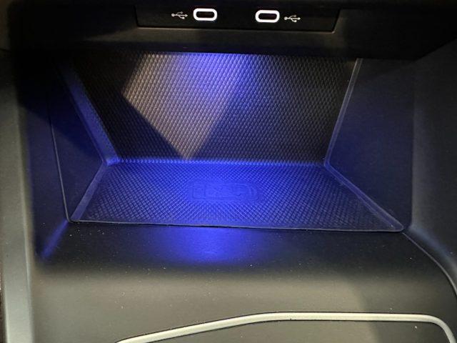 VOLKSWAGEN Golf 1.5 eTSI 150 CV EVO ACT DSG R-Line-18"-Tetto-IQ