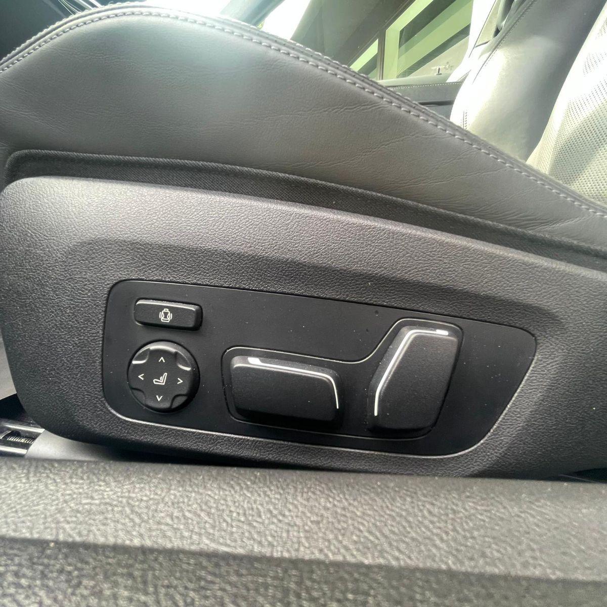 BMW - M4 Coupé COMPETITION