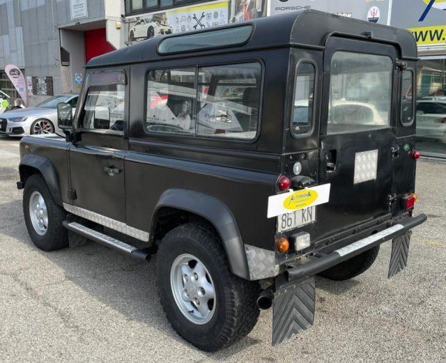 LAND ROVER Defender 90 2.5 Td5 Station Wagon corta