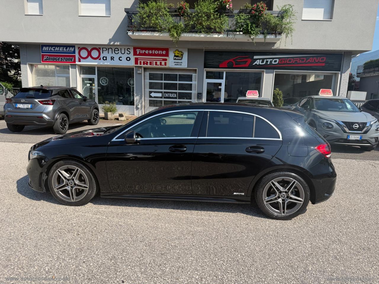 MERCEDES-BENZ A 160 Premium AMG LINE