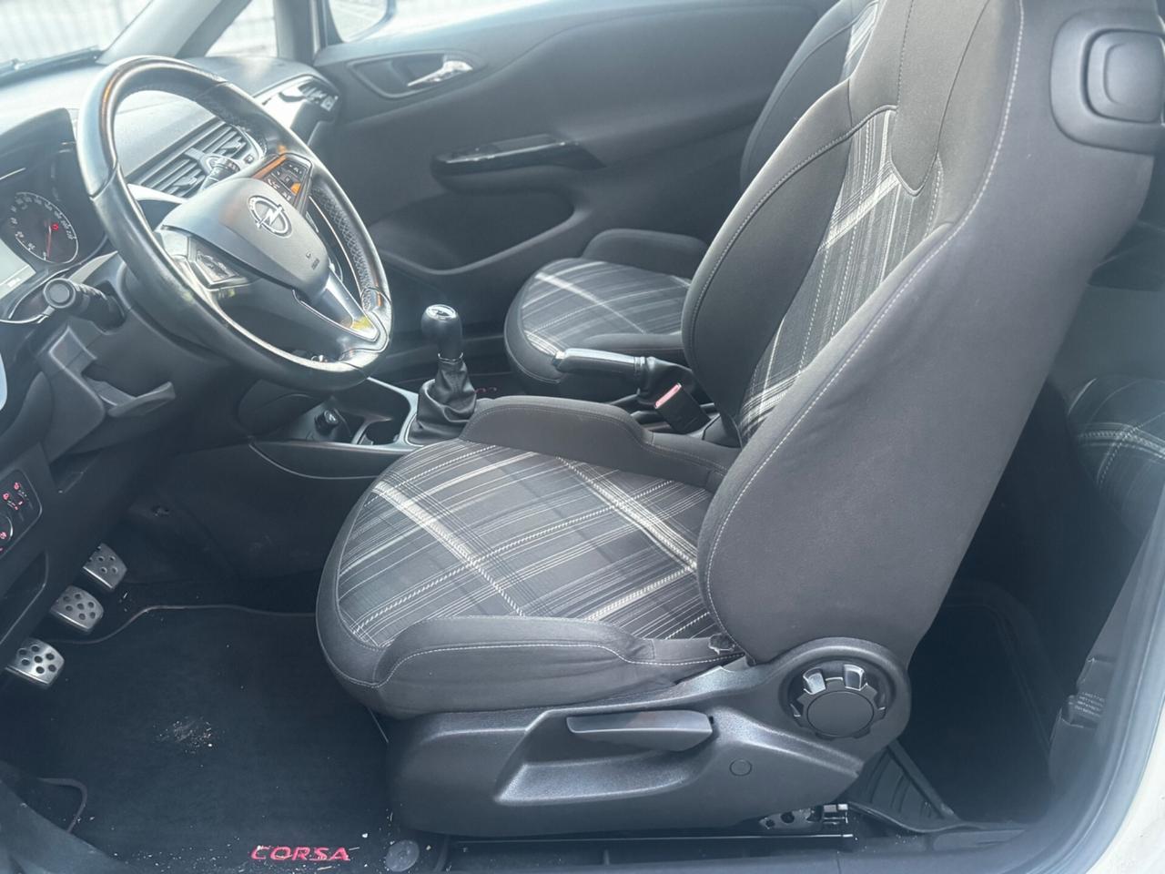 Opel Corsa 1.3 CDTI ecoFLEX S&S b-Color 2015