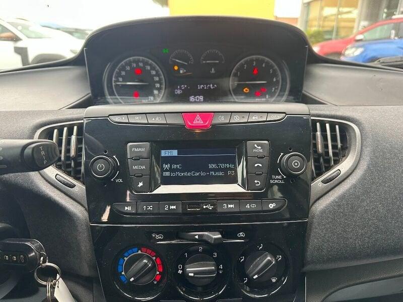 Lancia Ypsilon Ypsilon 1.2 69 CV 5 porte S&S Elefantino Blu