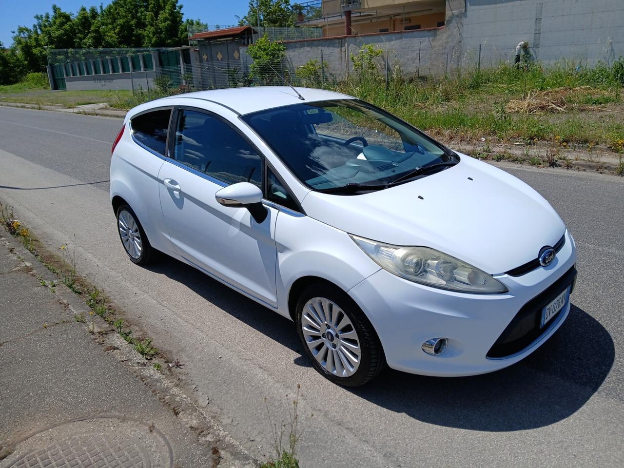 Ford Fiesta 1.2 82CV Titanium 1 proprietario